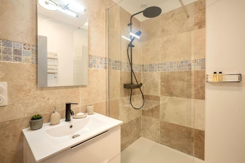 Le Coursannais Apartment Luaran gambar